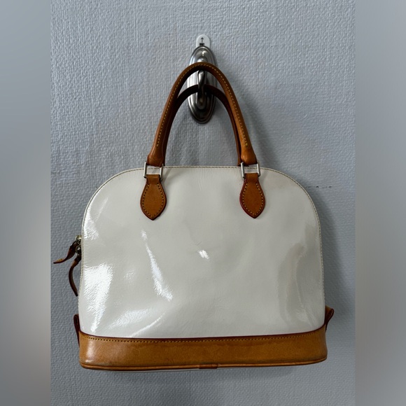 Dooney & Bourke White Patent Leather Satchel w/Shoulder Strap - Picture 4 of 13